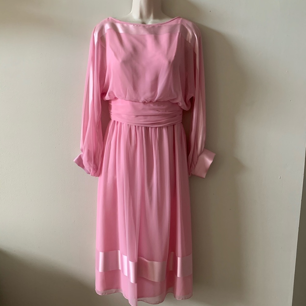 Pink, soft vintage 1980’s dress
